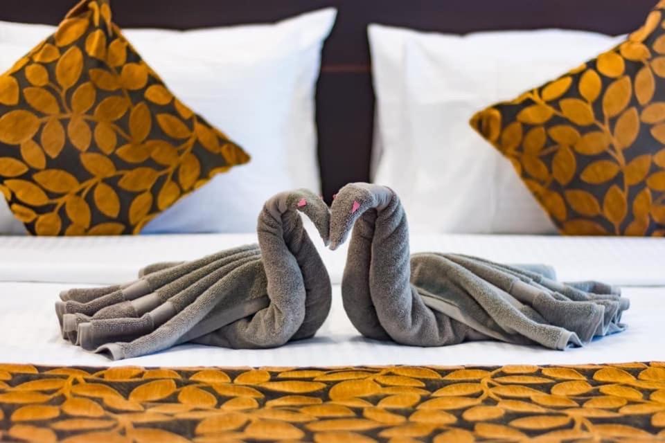 Bony'S Holiday Inn Νεγκόμπο Εξωτερικό φωτογραφία