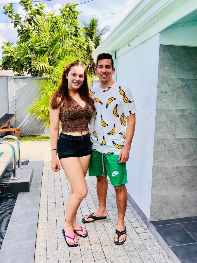 Bony'S Holiday Inn Νεγκόμπο Εξωτερικό φωτογραφία